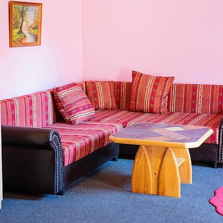 Smilgas Hotel Lici  Ngoại thất bức ảnh