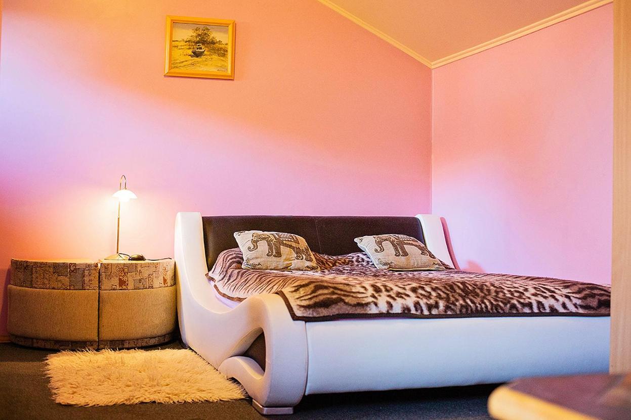 Smilgas Hotel Lici  Ngoại thất bức ảnh